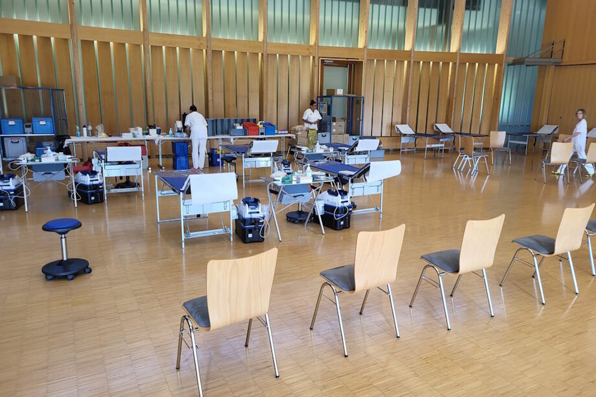 Kultursaal Gomaringen vorbereitet für die Blutspende