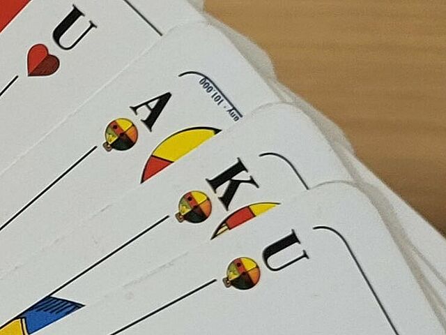 Spielkarten eine Binokelspiels aufgefächert